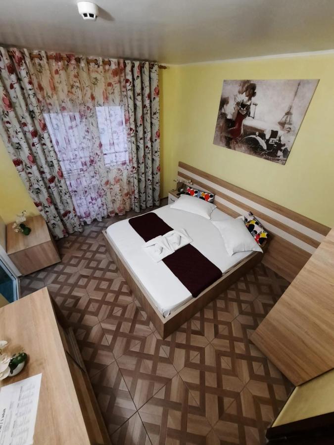 Vila Crinis Западен Ефорие Екстериор снимка